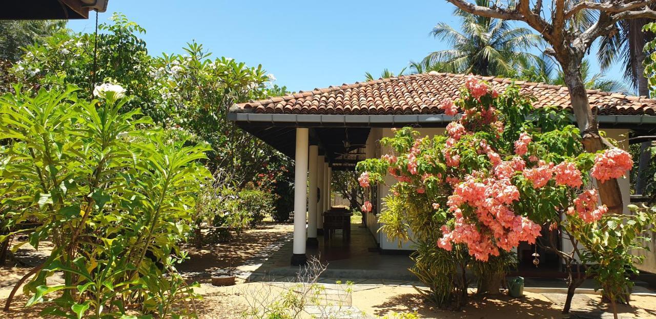 The Danish Villa Resort Arugam Bay Eksteriør billede